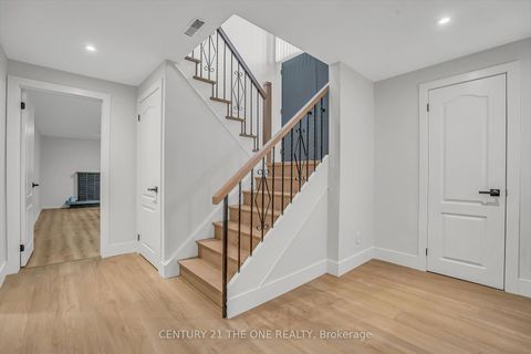 Photo 31 at 225 Maxome Avenue, Newtonbrook East, Toronto