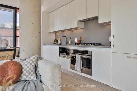 Photo 6 at 208 - 2720 Dundas Street W, Junction Area, Toronto