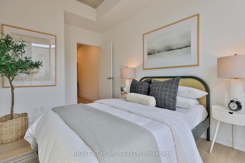 Photo 14 at 208 - 2720 Dundas Street W, Junction Area, Toronto