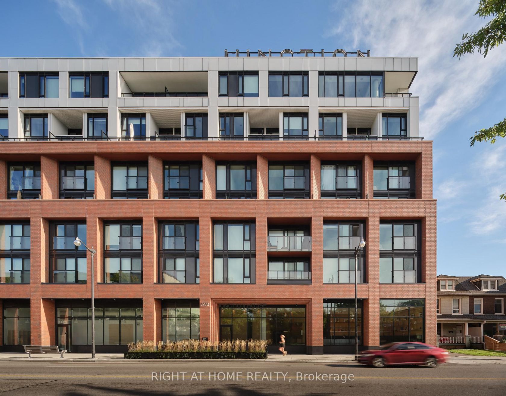 208 - 2720 Dundas Street W, Junction Area, Toronto 