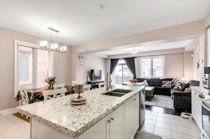 Photo 7 at 13 Andretti Crescent, Credit Valley, Brampton