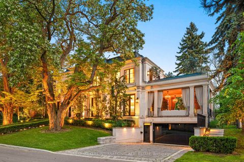 Photo 1 at 100 Ardwold Gate, Casa Loma, Toronto Photo 1 at 100 Ardwold Gate, Casa Loma, Toronto