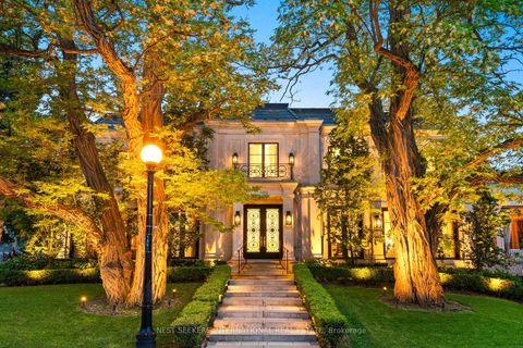 Photo 2 at 100 Ardwold Gate, Casa Loma, Toronto