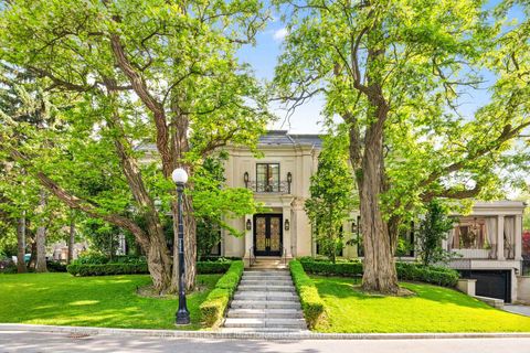 Photo 3 at 100 Ardwold Gate, Casa Loma, Toronto
