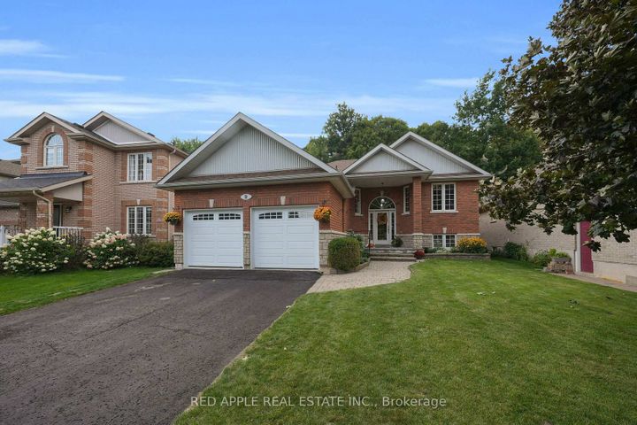 Photo 0 at 9 Sutherland Avenue, Bradford, Bradford West Gwillimbury
