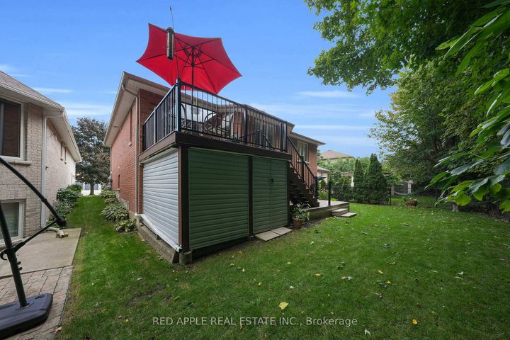 Photo 29 at 9 Sutherland Avenue, Bradford, Bradford West Gwillimbury