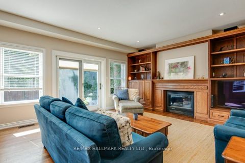 Photo 10 at 189 Burnett Avenue, Westgate, Toronto
