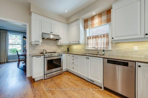 Photo 17 at 189 Burnett Avenue, Westgate, Toronto