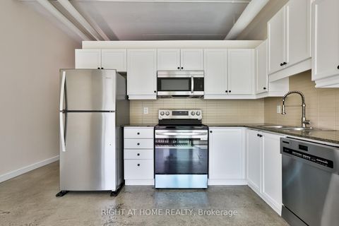 Photo 4 at 313 - 2 Fieldway Road, City Centre West, Toronto