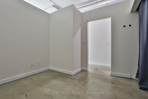 Photo 12 at 313 - 2 Fieldway Road, City Centre West, Toronto