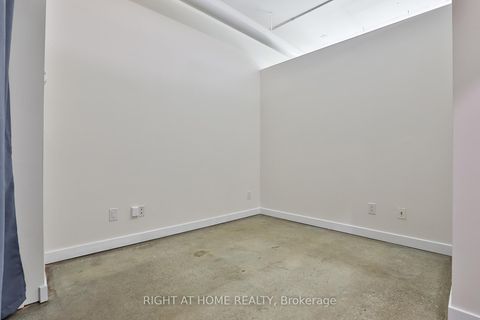 Photo 13 at 313 - 2 Fieldway Road, City Centre West, Toronto