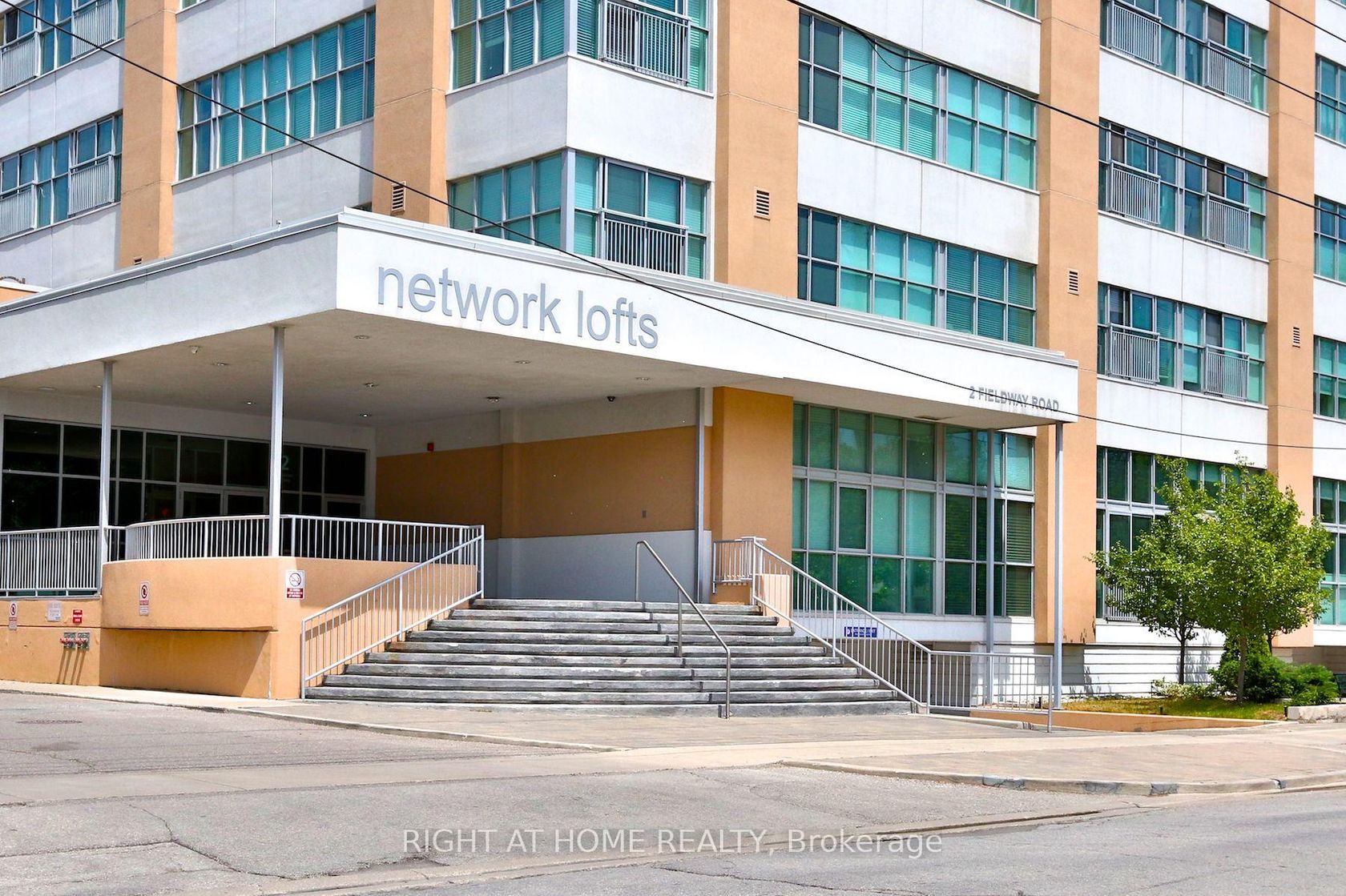 313 - 2 Fieldway Road, City Centre West, Toronto 