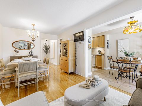 Photo 10 at 52 Mistleflower Court, Oak Ridges, Richmond Hill