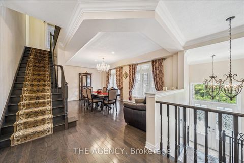 Photo 5 at 32 Timna Crescent, Patterson, Vaughan Photo 5 at 32 Timna Crescent, Patterson, Vaughan