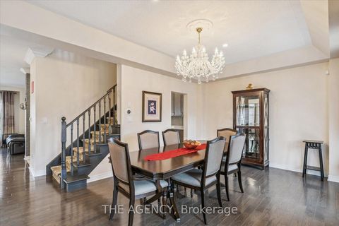 Photo 6 at 32 Timna Crescent, Patterson, Vaughan Photo 6 at 32 Timna Crescent, Patterson, Vaughan