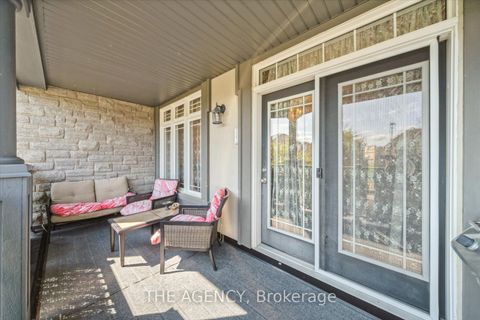 Photo 8 at 32 Timna Crescent, Patterson, Vaughan