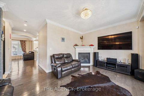 Photo 20 at 32 Timna Crescent, Patterson, Vaughan