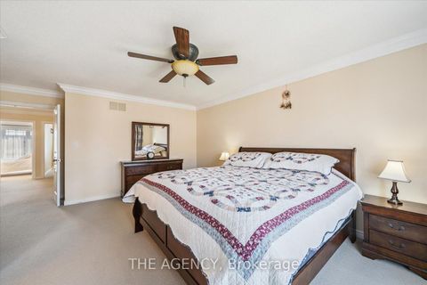 Photo 25 at 32 Timna Crescent, Patterson, Vaughan