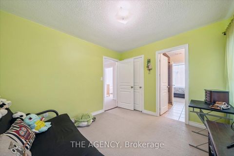 Photo 32 at 32 Timna Crescent, Patterson, Vaughan Photo 32 at 32 Timna Crescent, Patterson, Vaughan