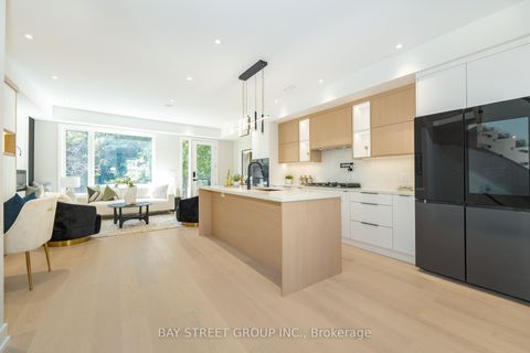 Photo 8 at 266 Westlake Avenue, Lumsden, Toronto