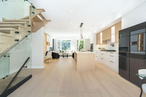 Photo 11 at 266 Westlake Avenue, Lumsden, Toronto