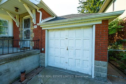 Photo 3 at 45 Four Oaks Gate, East York, Toronto