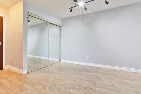 Photo 4 at 2209 - 1055 Bay Street, Bay Street Corridor, Toronto