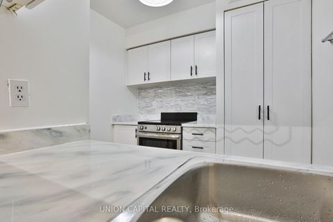 Photo 15 at 2209 - 1055 Bay Street, Bay Street Corridor, Toronto