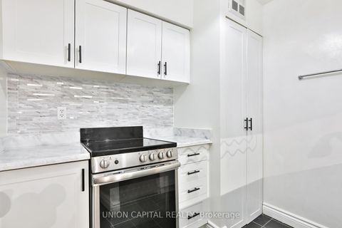 Photo 16 at 2209 - 1055 Bay Street, Bay Street Corridor, Toronto