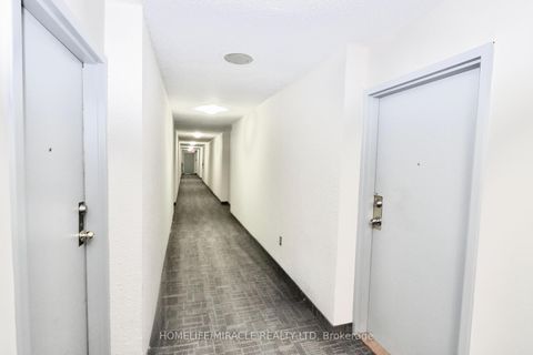 Photo 2 at 1507 - 40 Panorama Court, Jamestown, Toronto