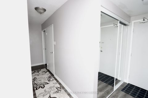 Photo 6 at 1507 - 40 Panorama Court, Jamestown, Toronto