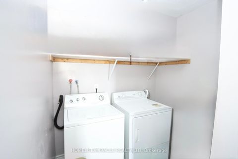 Photo 7 at 1507 - 40 Panorama Court, Jamestown, Toronto