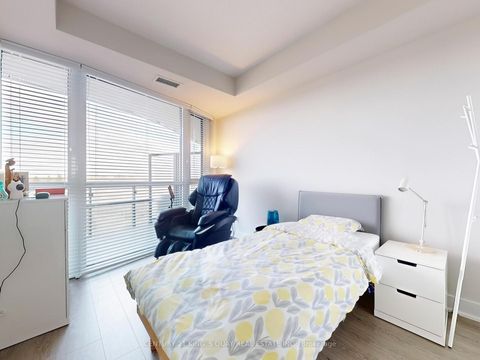 Photo 12 at 706 - 99 The Donway W, Don Mills, Toronto