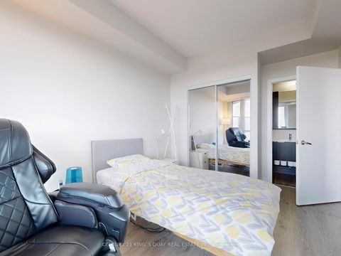 Photo 13 at 706 - 99 The Donway W, Don Mills, Toronto