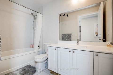 Photo 7 at 901 - 68 Merton Street, Mount Pleasant West, Toronto