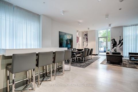 Photo 36 at 901 - 68 Merton Street, Mount Pleasant West, Toronto