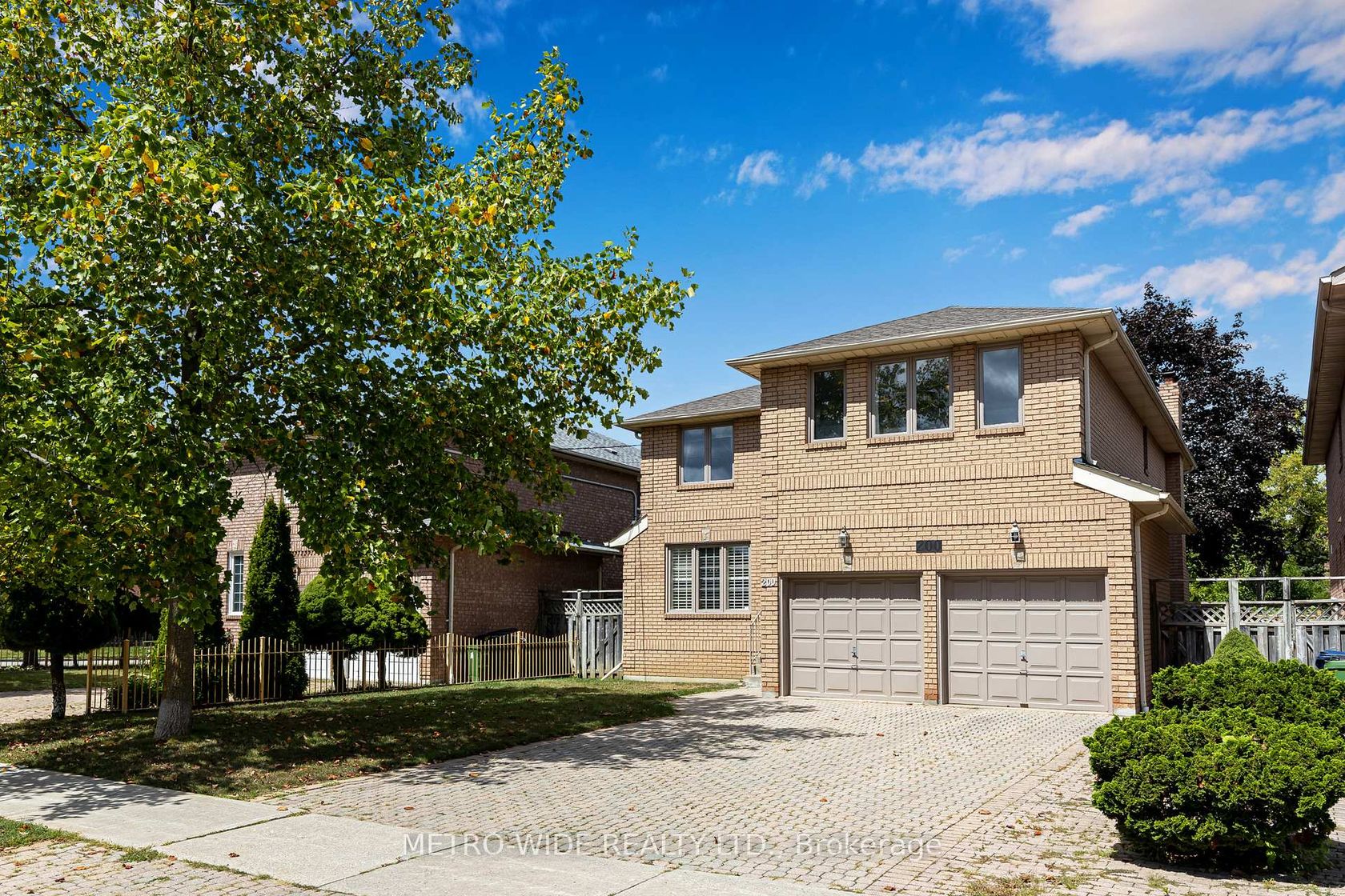 200 Olive Avenue, Willowdale East, Toronto 