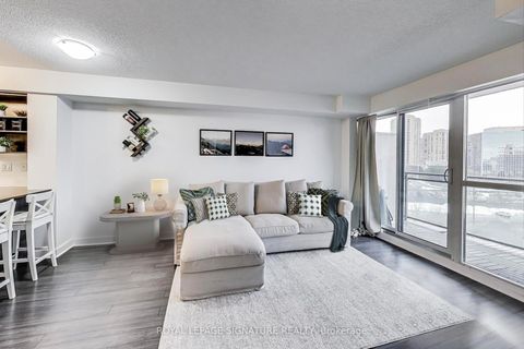 Photo 7 at 621 - 120 Dallimore Circle, Don Mills, Toronto