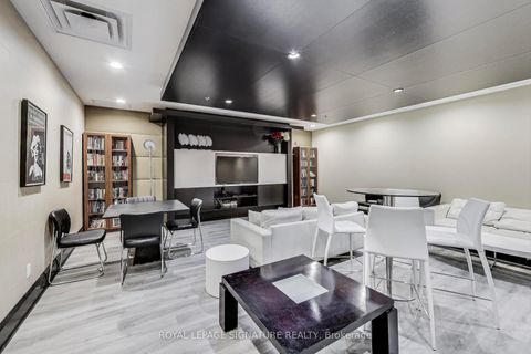Photo 14 at 621 - 120 Dallimore Circle, Don Mills, Toronto