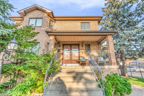 Photo 4 at 531 Lauder Avenue, Oakwood Village, Toronto