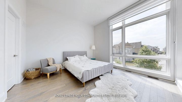 Photo 24 at 32 Conger Street, Patterson, Vaughan