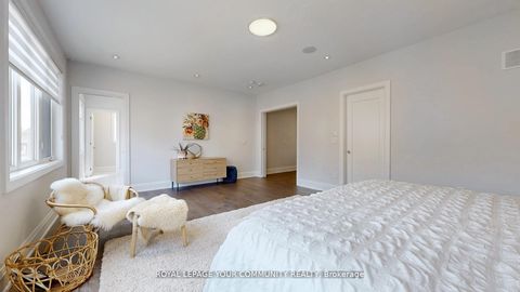 Photo 15 at 32 Conger Street, Patterson, Vaughan