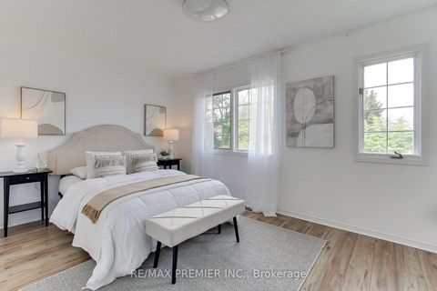 Photo 21 at 90 Covent Crescent, Aurora Highlands, Aurora Photo 21 at 90 Covent Crescent, Aurora Highlands, Aurora