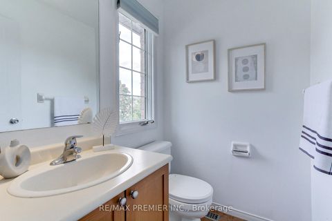 Photo 24 at 90 Covent Crescent, Aurora Highlands, Aurora Photo 24 at 90 Covent Crescent, Aurora Highlands, Aurora