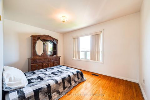 Photo 9 at 73 Talent Crescent, Humbermede, Toronto