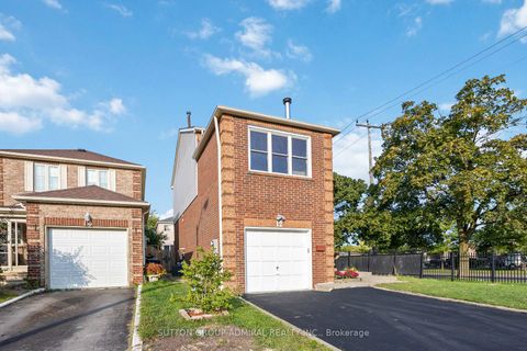 Photo 1 at 12 Tilburn Place, Cliffside, Toronto