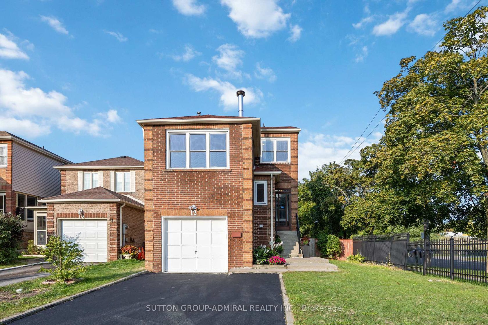 12 Tilburn Place, Cliffside, Toronto 