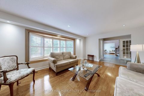 Photo 8 at 2 Butterfield Drive, Donalda, Toronto