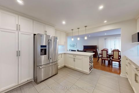 Photo 19 at 2 Butterfield Drive, Donalda, Toronto