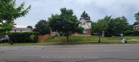 Photo 49 at 2 Butterfield Drive, Donalda, Toronto